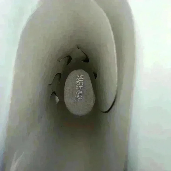 Michael Kors Black & White Tavie Logo Tape Combat Rain Boots Womens Size 9 - Picture 8 of 8